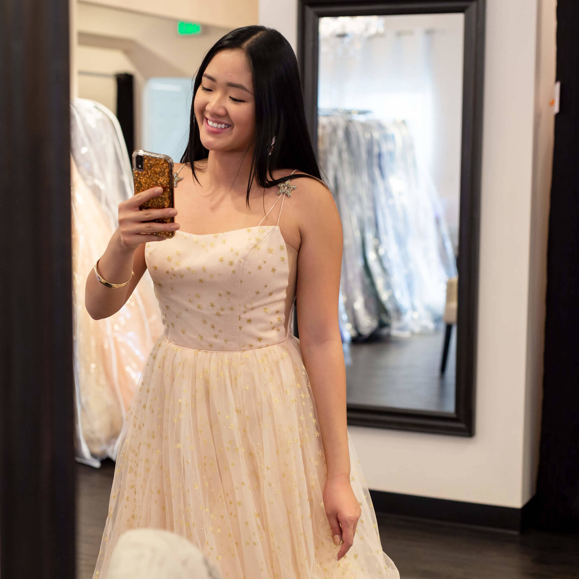 Why You Need to Shop Early for Prom Image